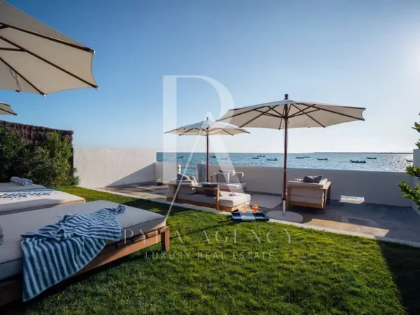 Villa d'exception au confort absolu avec accès privé à la plage