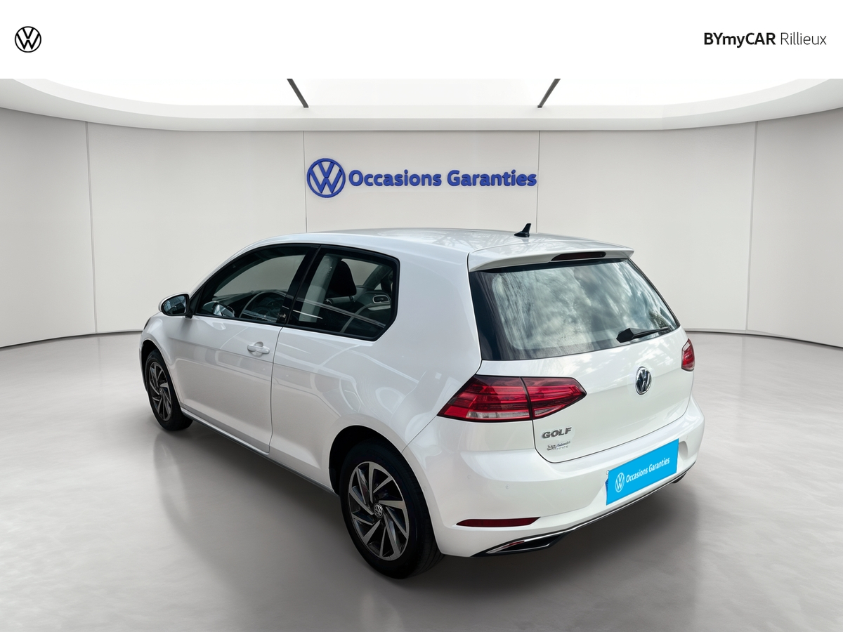 Volkswagen Golf 1.0 TSI 110 — photo 3
