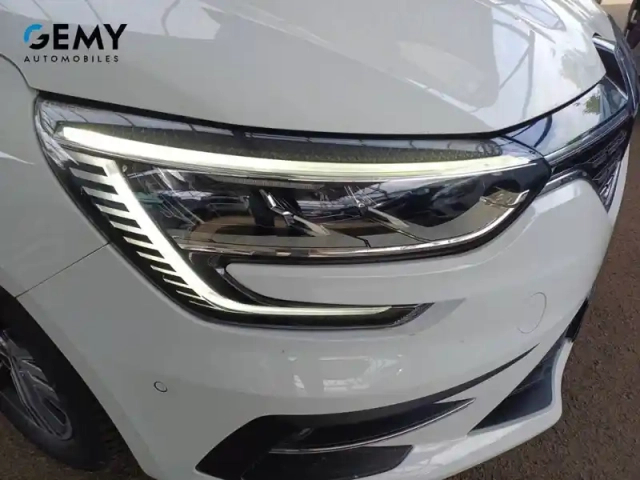 Renault Megane mégane iv berline e-tech plug-in hybride 160 - 21n — photo 28