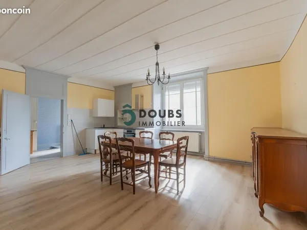 Appartement 4 pièces 150 m²