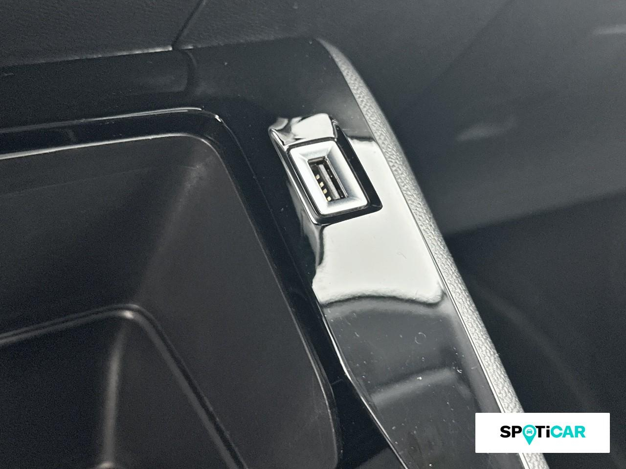 Peugeot 208 1.2 puretech 100ch s&s style 118g — photo 19