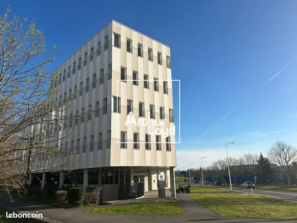 Bureaux 422 m²