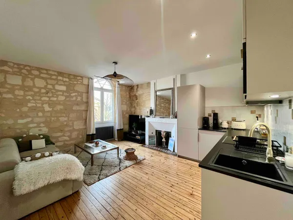 Loue appartement meublé