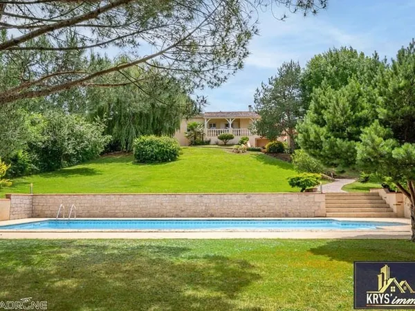Maison de plain-pied 5 pièces 170 m²