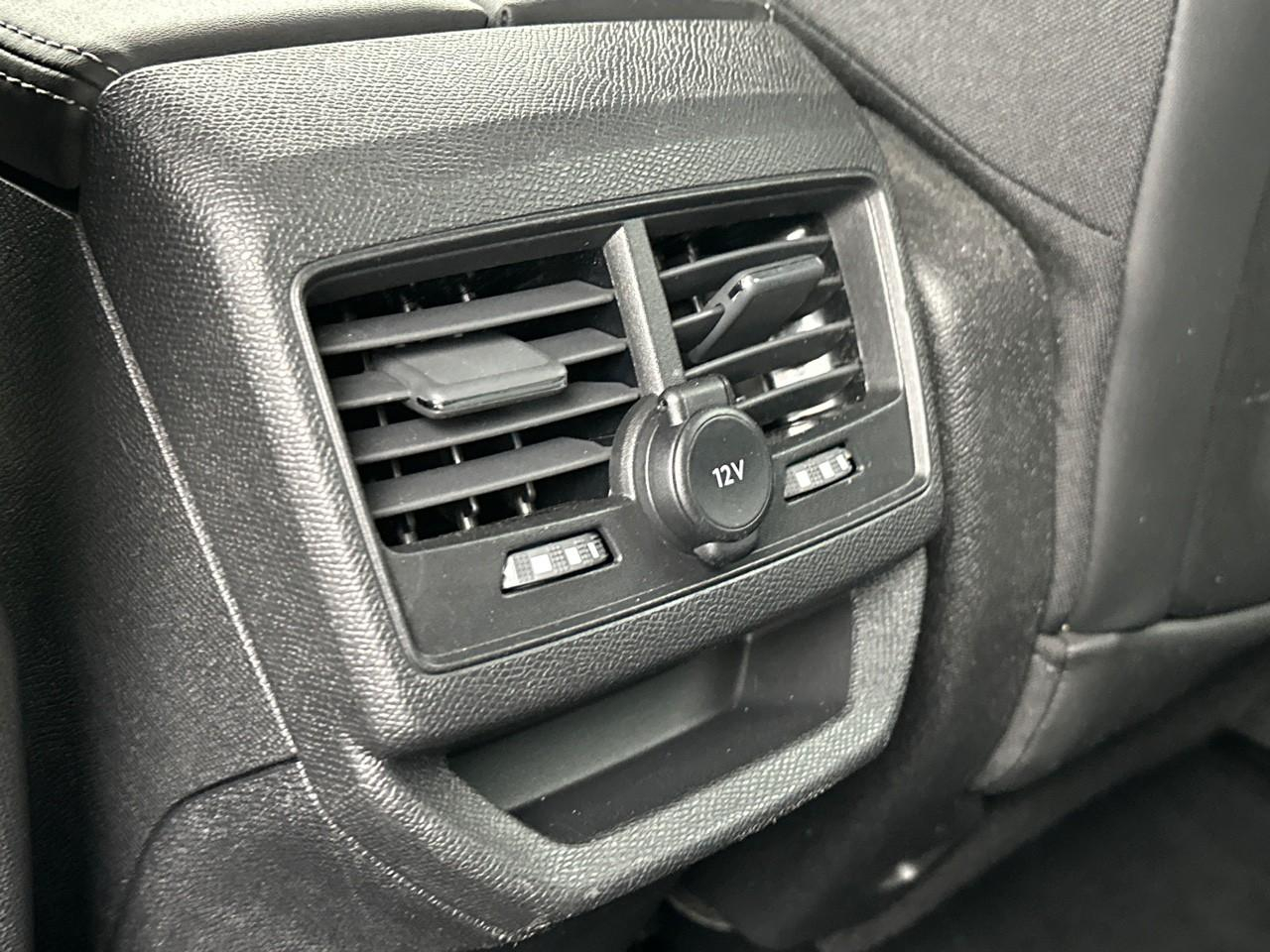 Peugeot 3008 hybrid 225 e-eat8 allure business — photo 36
