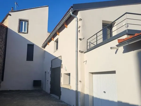 Maison atypique entièrement rénovée au centre d'Aubière
