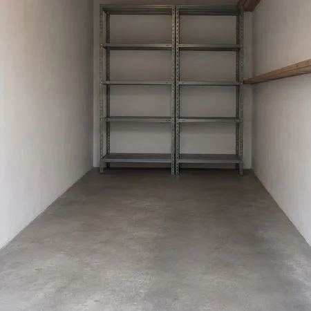 Box/garage à louer - Rue des Poissonniers, Neuilly-sur-Seine