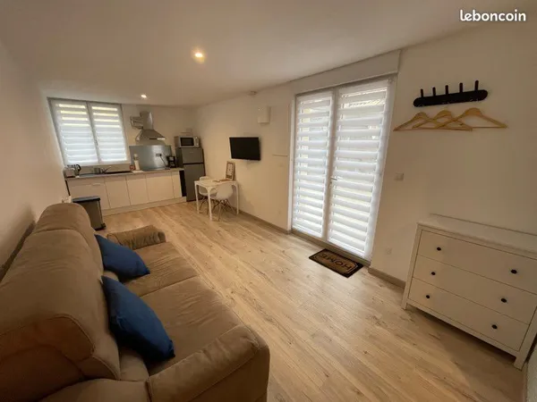 Studio neuf meublé 28m2 + Terrasse privée