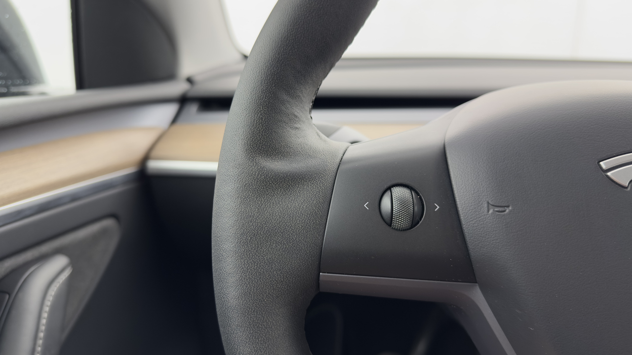 Tesla MODEL Y Grande Autonomie Dual Motor AWD — photo 12
