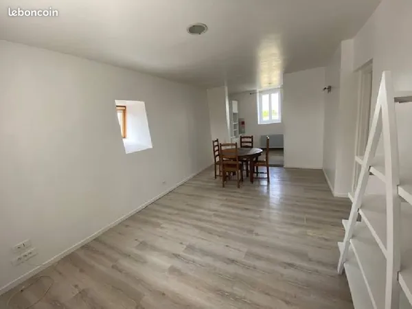 Meublé 4 pièces 60 m²