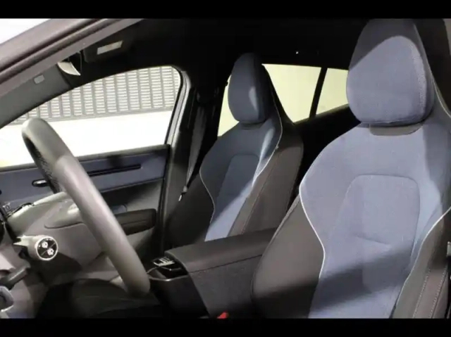Volvo Ex30 single extended range 272ch plus — photo 25