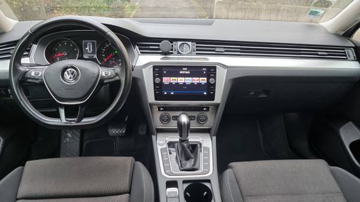 Volkswagen Passat SW 1.4 TSI 150 DSG7 - Confortline Business – 2018 – 116451 km – Essence – Boîte Automatique — photo 36