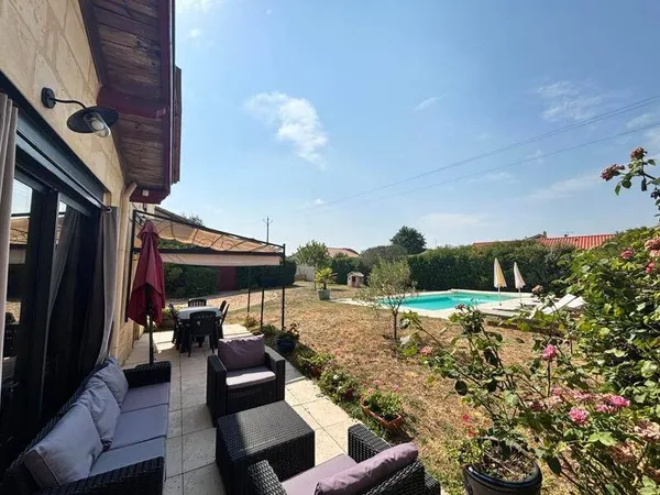 Maison 7 pièces 250 m²