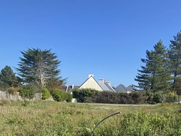 Terrain 258 m²
