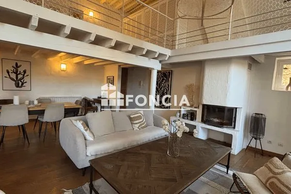 Appartement 3 pièces 134 m²