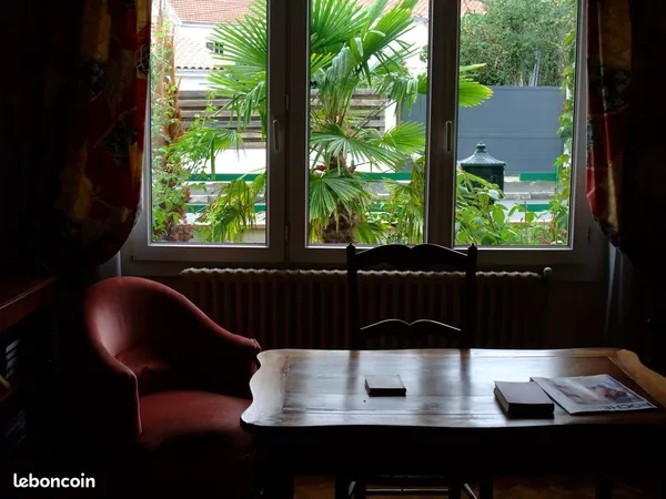 Chambre étudiante, étudiant, autres ...