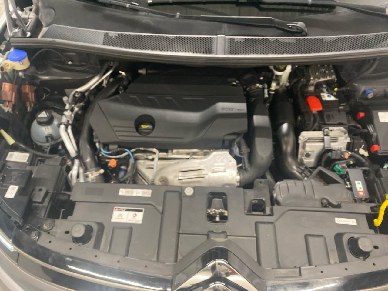 Citroën C5 Aircross hybride rechargeable 225 s&s e-eat8 c-series — photo 15