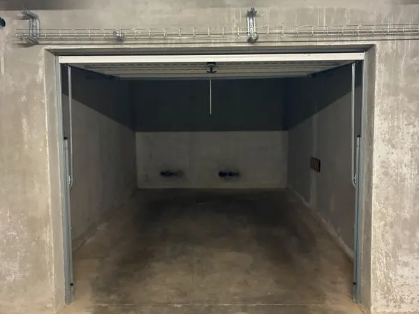 Honfleur centre - Grand box fermé 15 m² - Résidence 2024