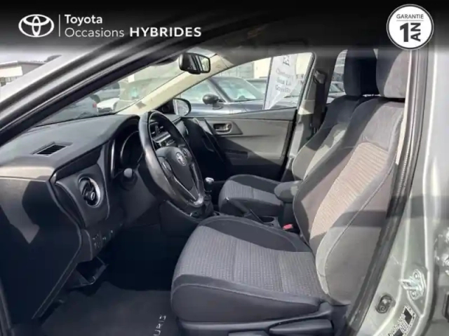 Toyota Auris 1.2 turbo 116ch collection — photo 11