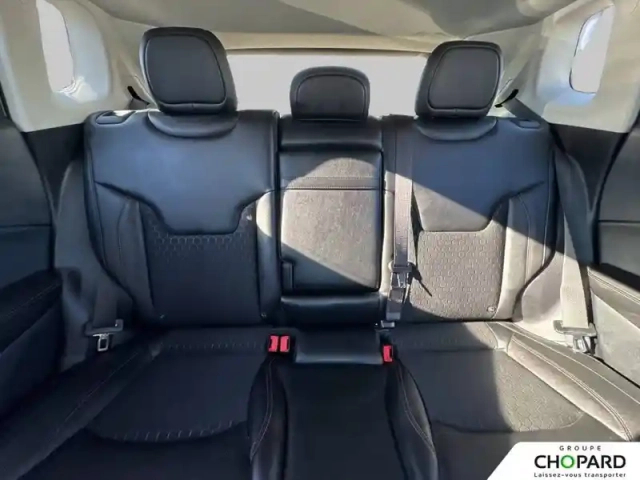 Jeep Compass 1.3 gse t4 150 ch bvr6 — photo 17