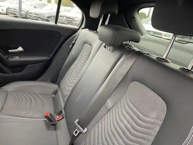 Mercedes Classe A 200 d business line — photo 11