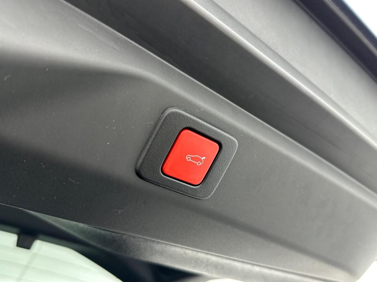 Peugeot 3008 hybrid 145 e-dcs6 gt — photo 35