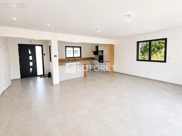 Maison 7 pièces 151 m²