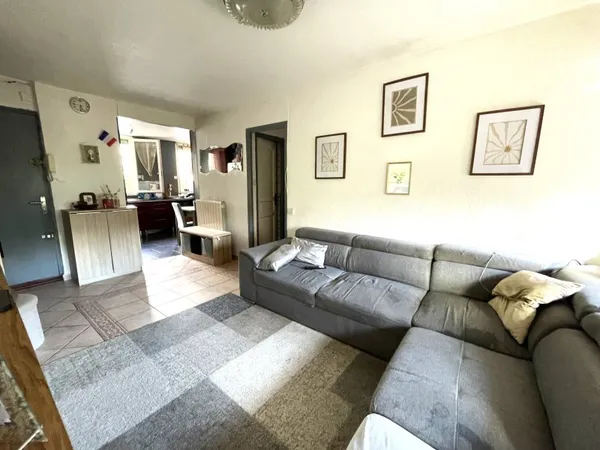 A VISITER SUR TOULON OUEST! APPARTEMENT TYPE 4 DANS RESIDENCE FERMEE