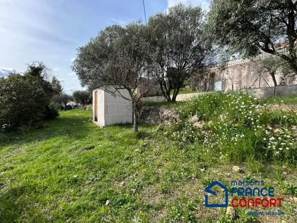 Terrain 1000 m²