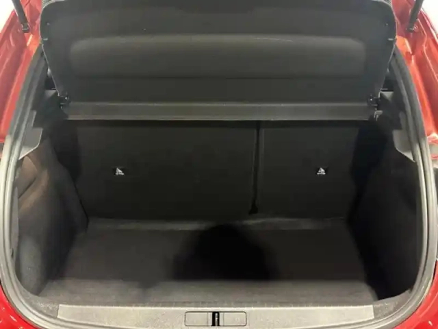 Peugeot 208 1.2 100 allure / carplay / caméra — photo 6