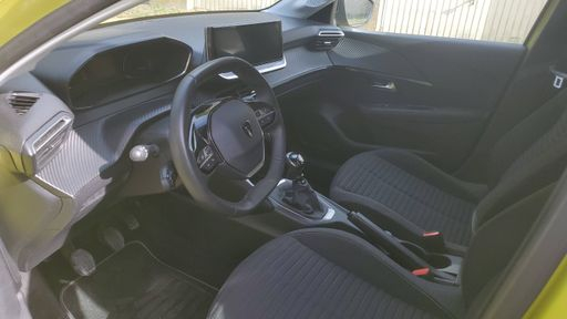 Peugeot 208 1.2 PureTech 100 - Active – 2024 – 14224 km – Essence – Boîte Manuelle — photo 20