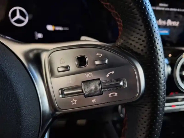 Mercedes Gla 250 e — photo 23