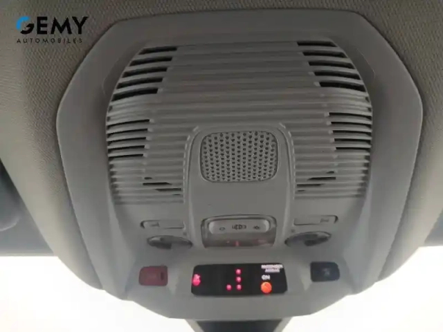 Peugeot 3008 puretech 130ch s&amp;s eat8 — photo 17