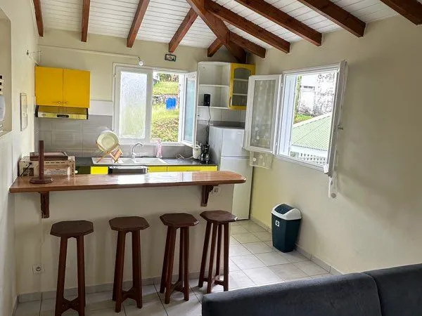 T2 meublé 55m² au Gosier - tout compris, climatisé, parking - idéal étudiant