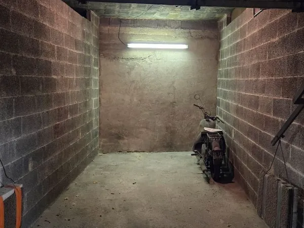Garage box parking 142 rue de crimée 13003 Marseille