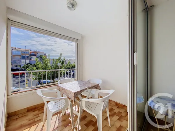 Studio 1 pièce 23 m²