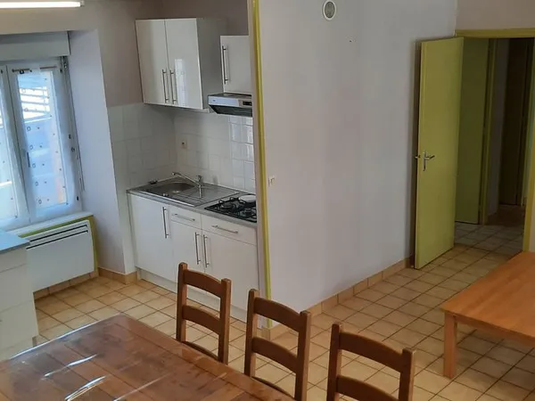 Appartement t2 meublé plein centre