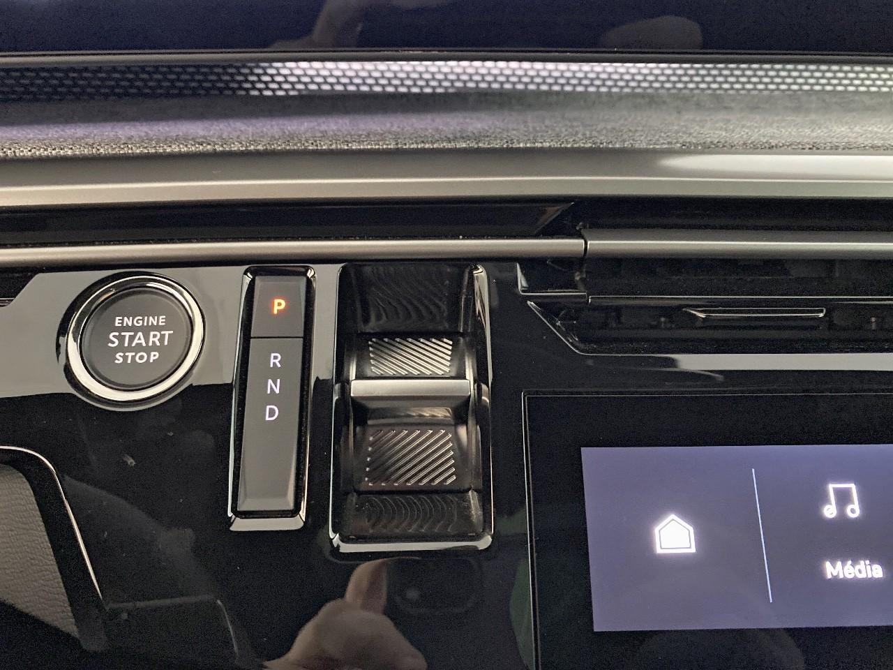 Peugeot 3008 electrique 210 ch 73 kwh gt — photo 15
