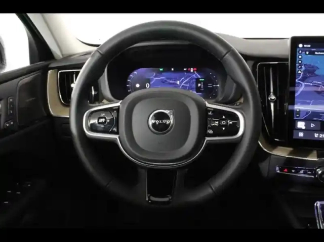 Volvo Xc60 t6 hybride rechargeable 350ch plus style dark geartronic 8 awd — photo 30