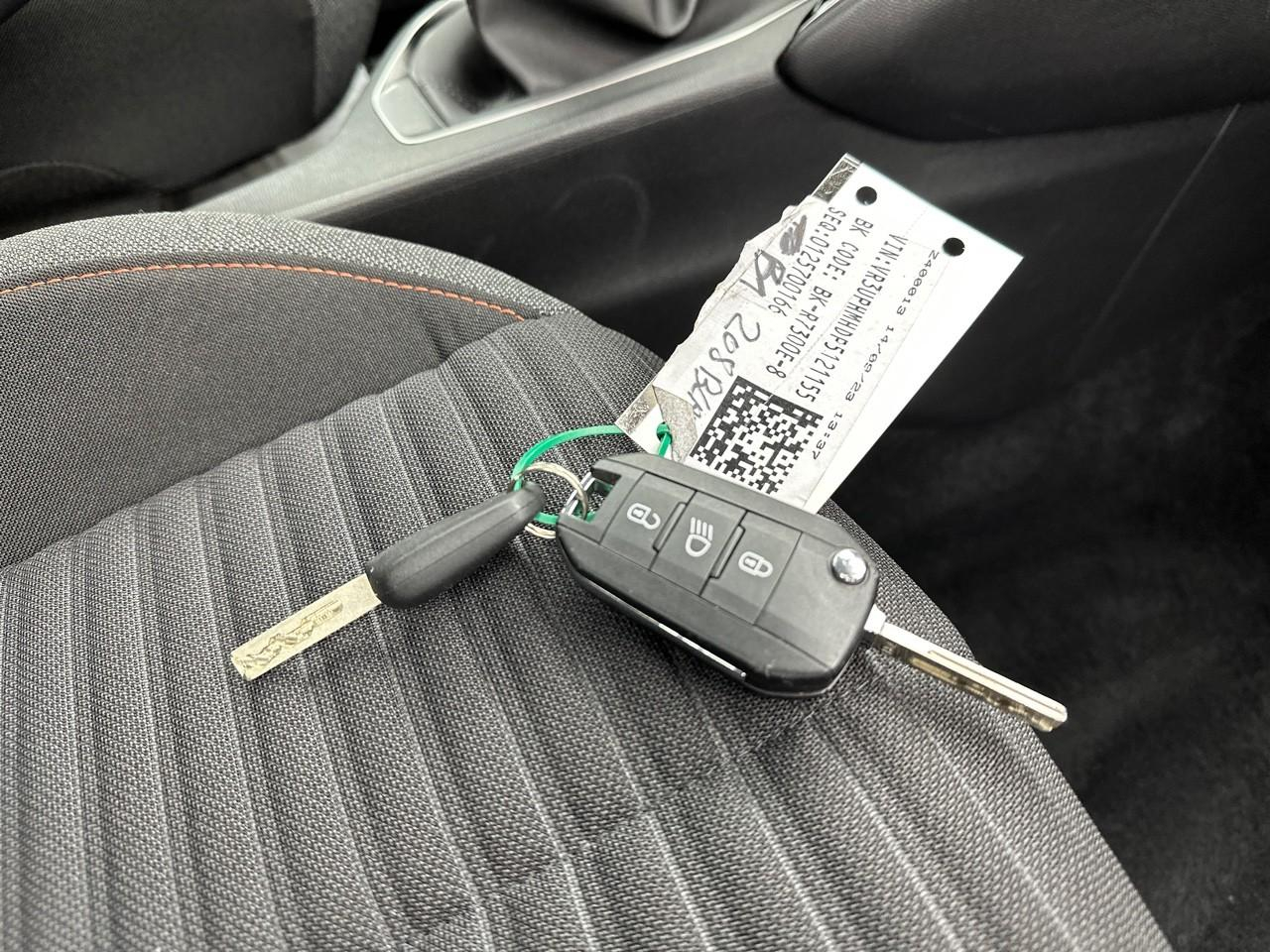 Peugeot 208 puretech 75 s&s bvm5 active pack — photo 31