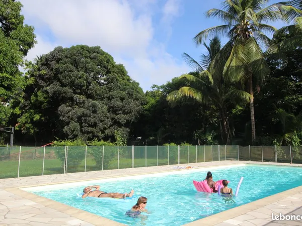 Studio meublé Anse de Montabo