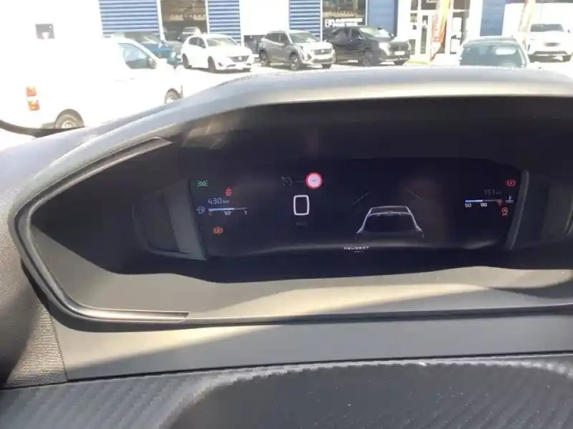 Peugeot 208 turbo 100 ch bvm6 — photo 10