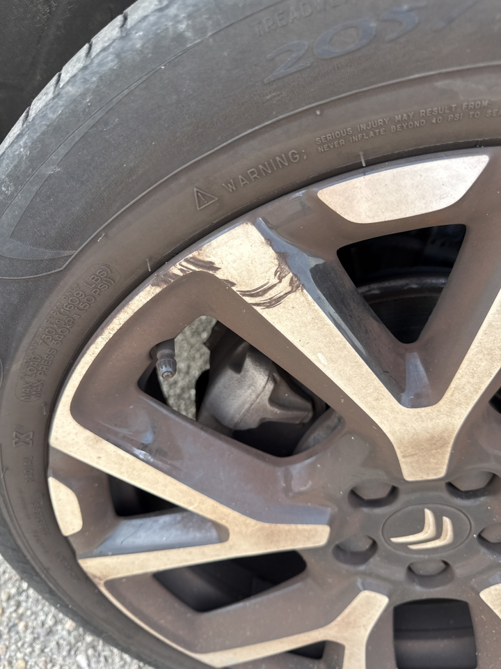 Citroen C5 Aircross BlueHDi 130 S&amp;S EAT8 — photo 26