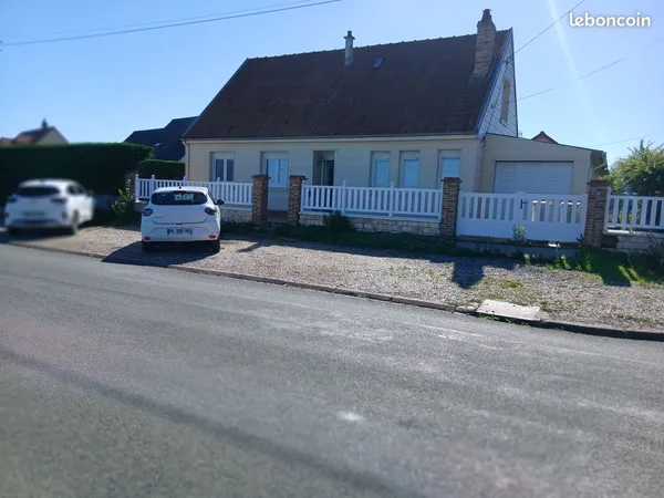 Maison de 6 pièces surface habitable 130 m2 sur un terrain de 560 m2