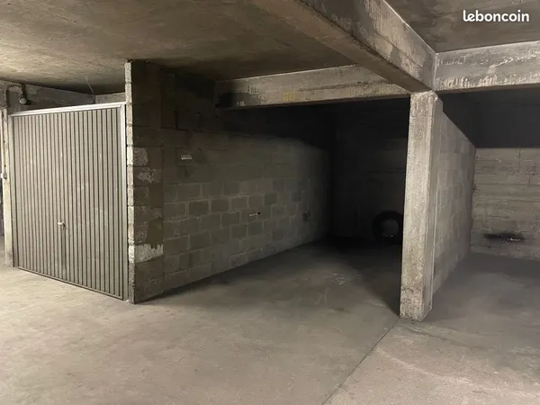 Parking à louer à proximité du métro Pont de Neuilly