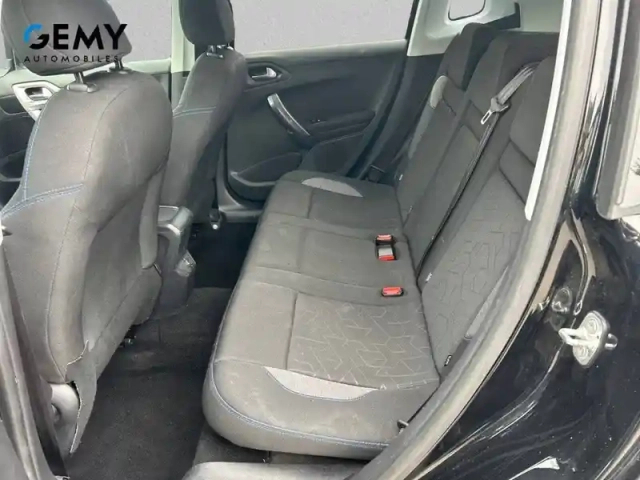 Peugeot 2008 puretech 82ch bvm5 — photo 10