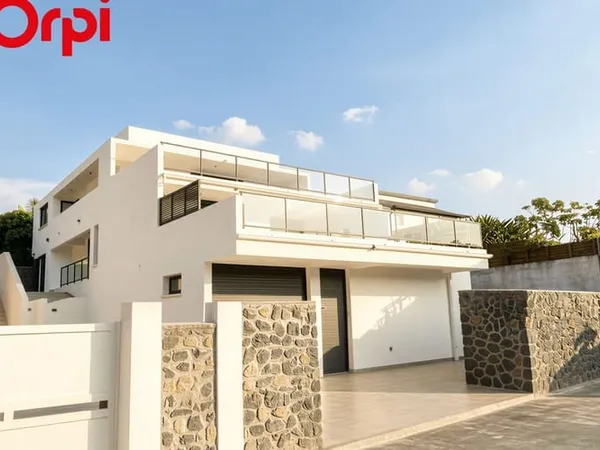 Maison 6 pièces 250 m²