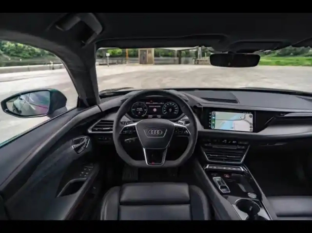Audi E-Tron rs  gt 598ch quattro — photo 29