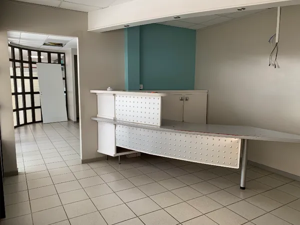 Local professionnel pour dentiste – 109,10 m² – Cité Eucalyptus, Le François (Martinique)