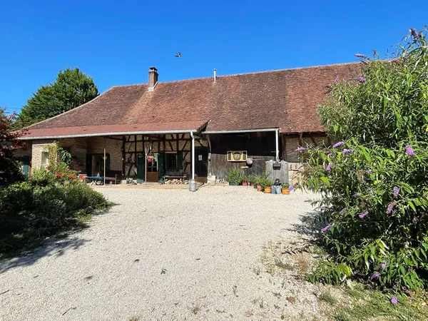 Maison Saint Germain Du Bois 5 pièce(s) 140 m2